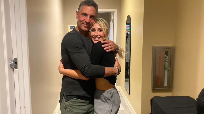 Nur Tanzpartner? Mauricio Umansky und Emma teilen süßes Pic