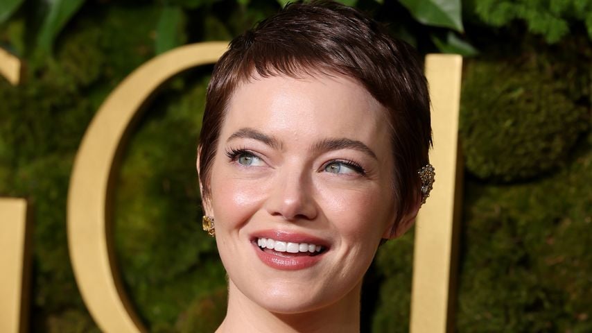 Emma Stone scherzt über viralen Bienen-Moment in Cannes