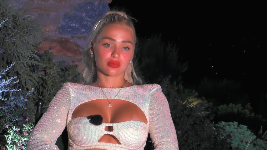 Emmy Russ bei "Temptation Island V.I.P."