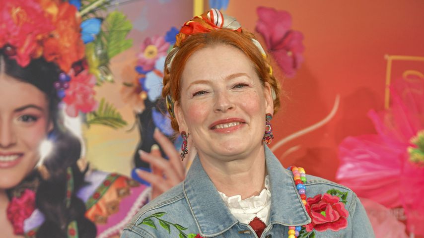 Enie van de Meiklokjes' Zwillinge (7) meiden Öffentlichkeit