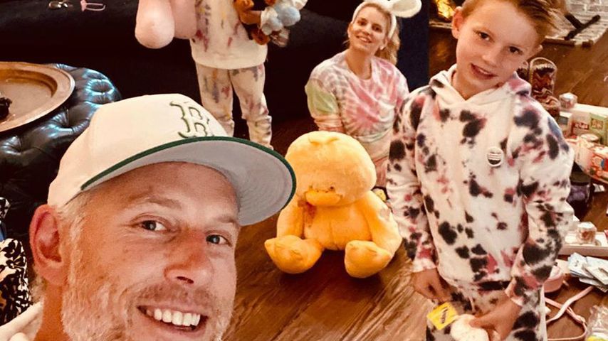Eric Johnson mit Jessica Simpson und den Kids, April 2020