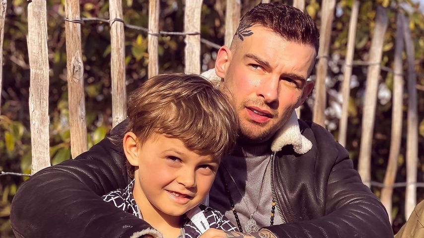Eric Stehfest trainiert für Fame Fighting mit seinem Sohn