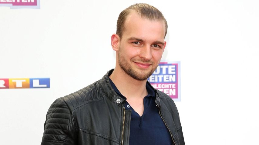 Eric Stehfest auf dem Roten Teppich bei der 25 Jahre GZSZ Party im Delphi Filmpalast am Zoo