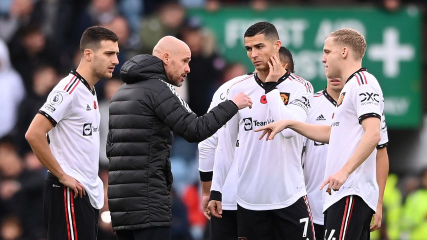 Erik ten Hag mit Cristiano Ronaldo und zwei Teamkollegen, November 2022