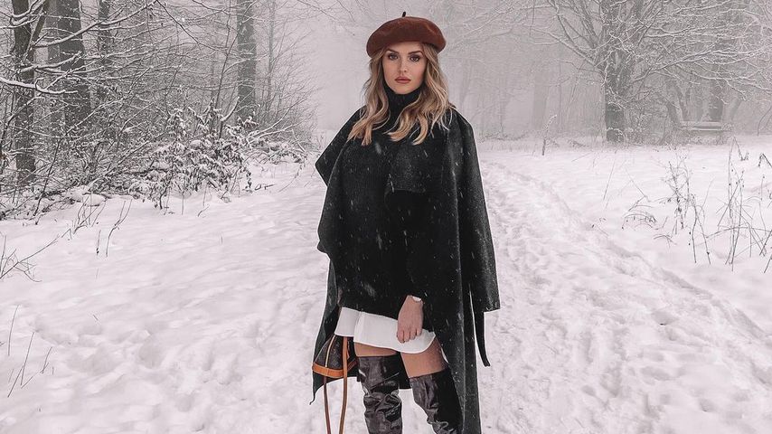 Frierst du nicht? So geht Ex-Bachelor-Zweite Erika in Schnee