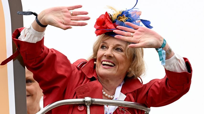 Esther Rantzen feiert beim Platinum Pageant in London das Platinjubiläum von Königin Elizabeth II