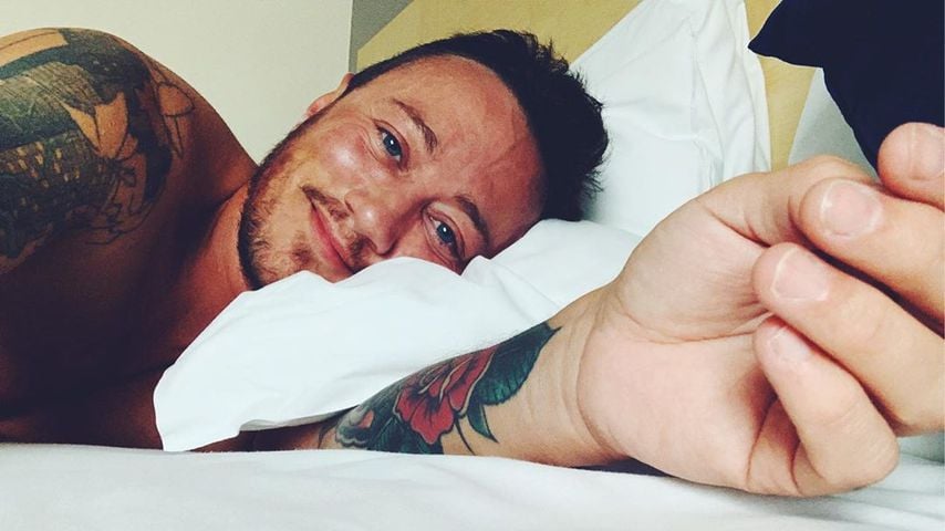 Ethan-James Osborne im Bett