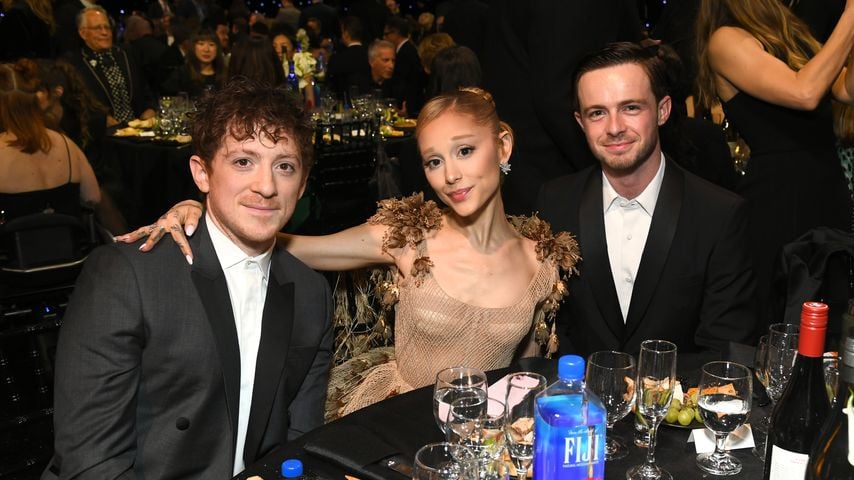 Ethan Slater, Ariana Grande und ein Besucher, Critics Choice Awards 2025