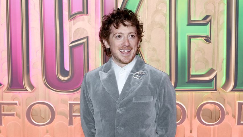 So lange war Ethan Slater für "Wicked"-Kostüm in der Maske