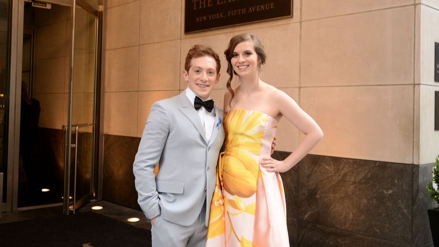 Ethan Slater und seine Ehefrau Lilly Jay im Jahr 2018