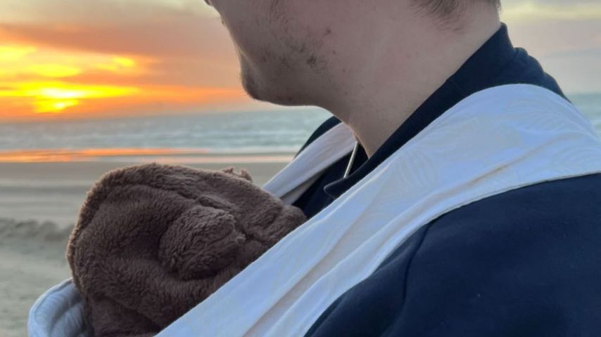 Eugen Kazakov mit seinem Sohn Nelio in Holland