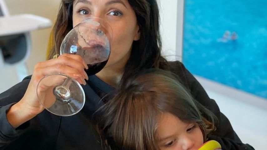 Wine O’clock: Eva Longoria postet süßes Foto mit Sohn Santi