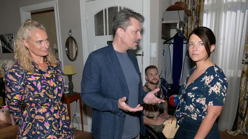 Eva Mona Rodekirchen, Hardy Krüger jr., Iris Mareike Steen und Felix van Deventer bei GZSZ