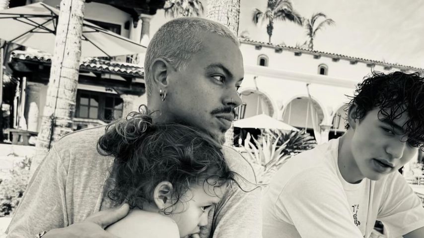 Evan Ross mit Sohn Ziggy Blu und Stiefsohn Bronx im April 2024