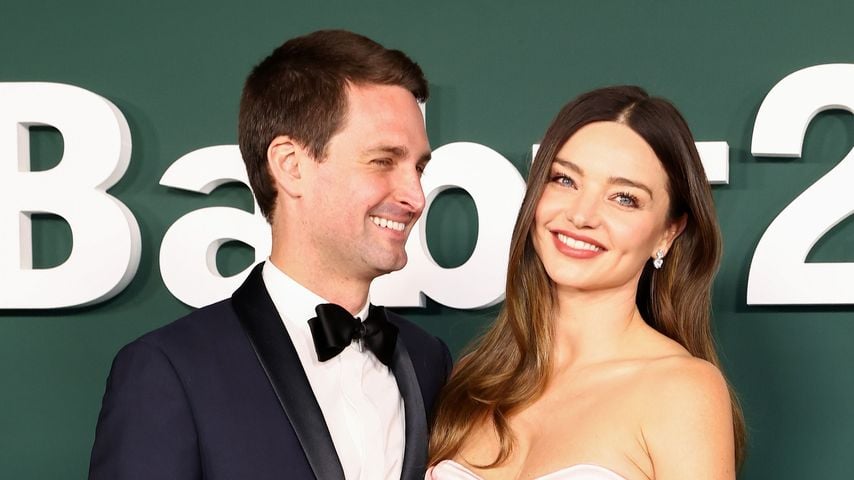 Miranda Kerr benennt Sohn zu Ehren ihres Großvaters Peter
