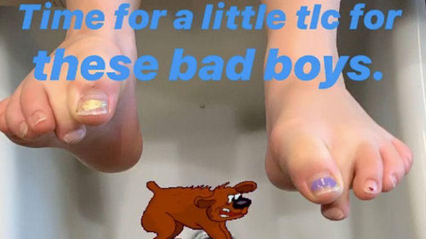Everly Tatums Füße