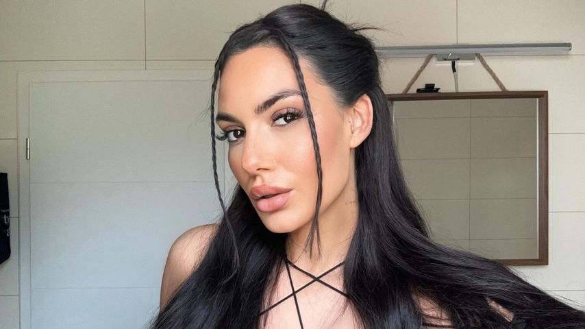 Evi, Ex-"Love Island"-Kandidatin