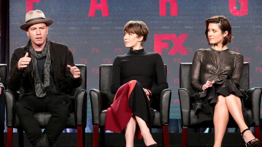 Ewan McGregor mit seinen "Fargo"-Co-Stars Carrie Coon und Mary Elizabeth Winstead