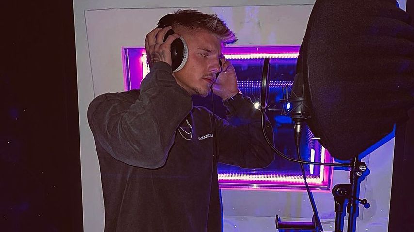 Im Studio: Geht "Love Island"-Paco jetzt unter die Rapper?
