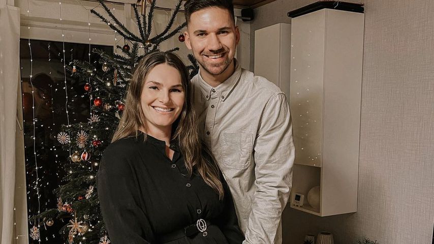 Fabian Wiede und sein schwangere Freundin zu Weihnachten 2020