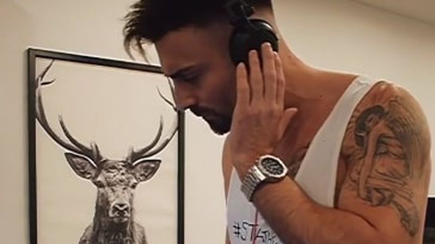 Live auf Insta: Bachelorette-Fabiano wird zum Wohnzimmer-DJ!