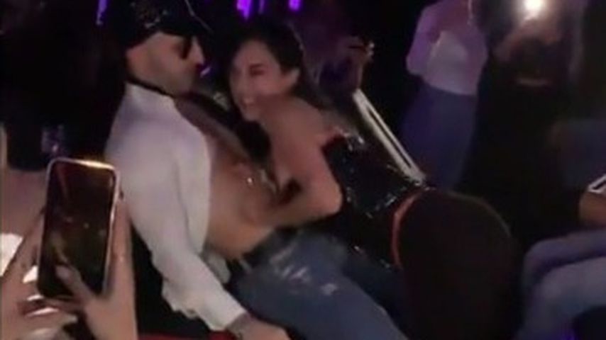Fabio De Pasquale mit einer Stripperin an seinem Geburtstag