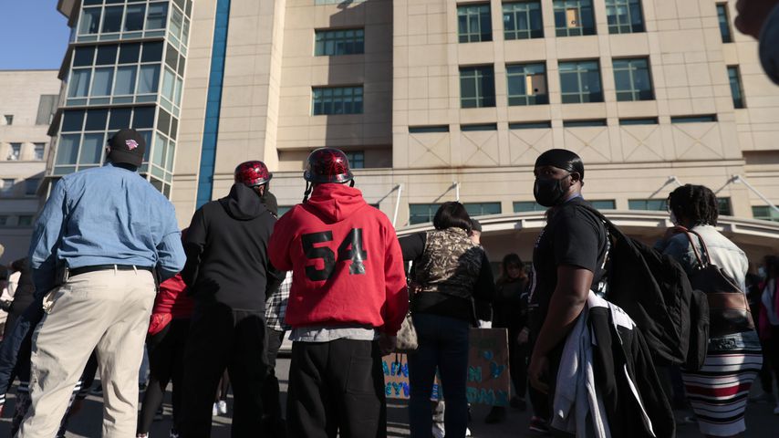Fans von DMX vor dem New Yorker Krankenhaus