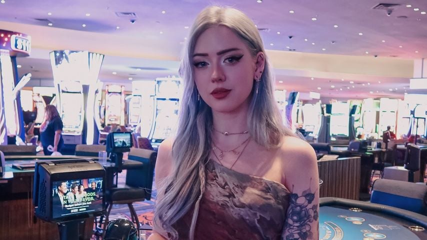 So viel Arbeit steckt in Streamerin Farbenfuchs' Cosplays