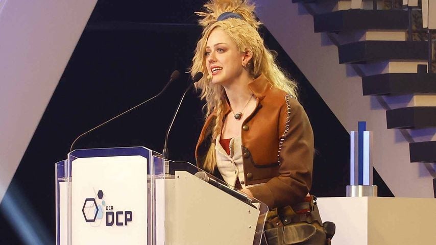 Streamerin Farbenfuchs beim Deutschen Computerspielpreis 2025