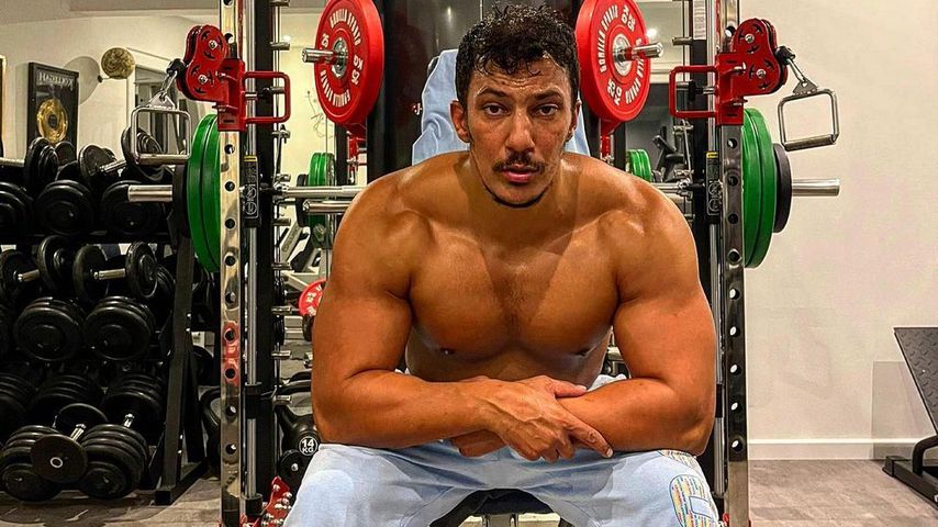 Mit Schnurrbart: Rapper Farid Bang ist kaum wiederzuerkennen