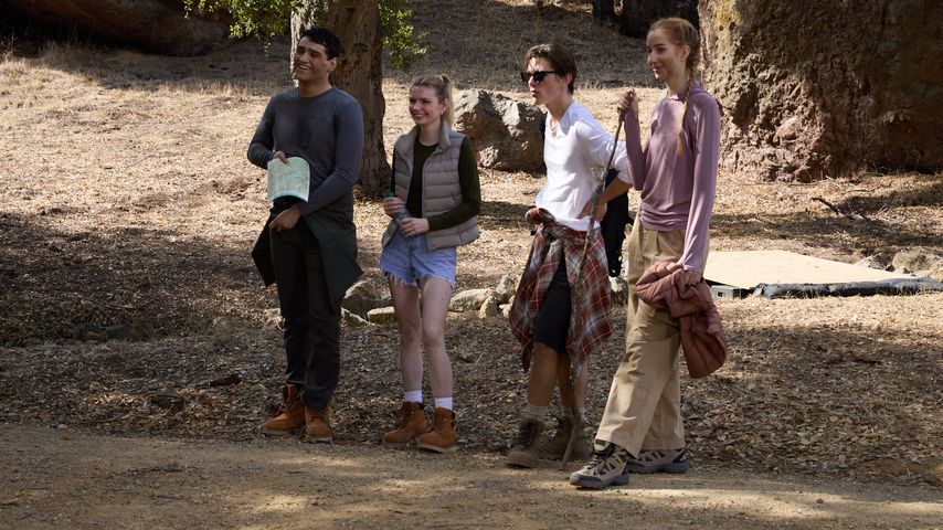 Faruk mit seiner Gruppe beim Video-Shoot bei "Germany's Next Topmodel"