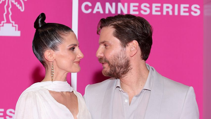 Felicitas Rombold und Daniel Brühl im Jahr 2024