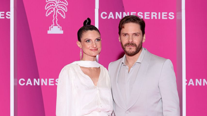 Felicitas Rombold and Daniel Brühl im April 2024