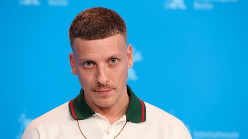 Felix Lobrecht bei der "Sonne und Beton"-Pressekonferenz im Februar 2023