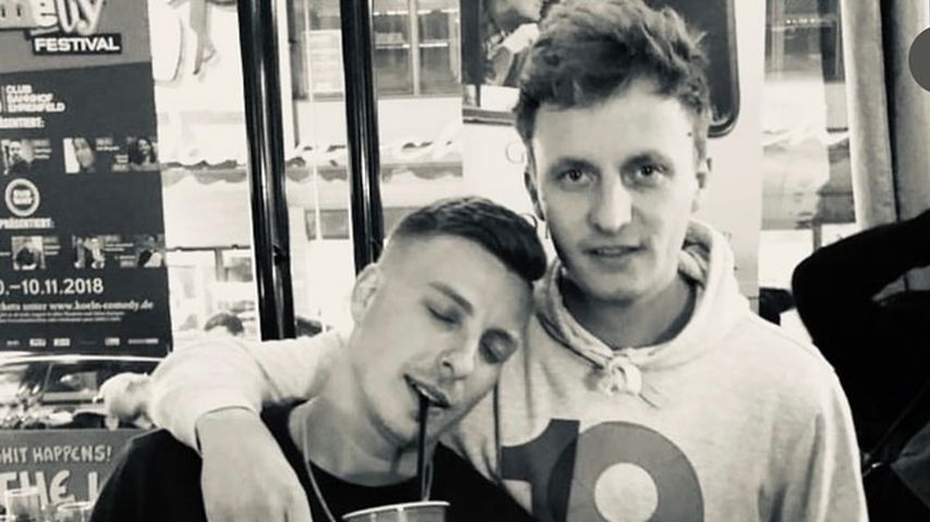 Podcast-Verlängerung: Tommi Schmitt teilt Throwback-Foto