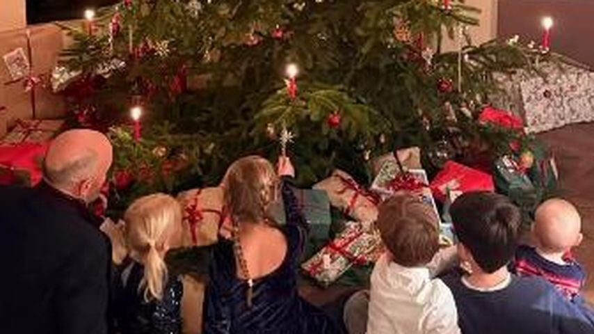 Der ehemalige Skifahrer Felix Neureuther feiert mit seiner Familie Weihnachten, Dezember 2025.