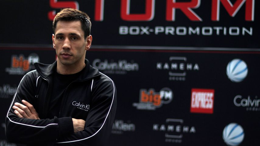 Felix Sturm, Profi-Boxer