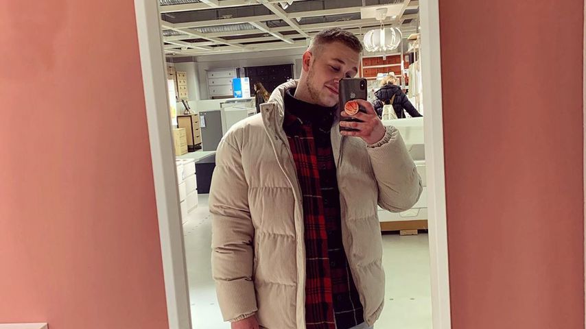 Fans in Sorge: Was ist mit Felix van Deventers Händen los?