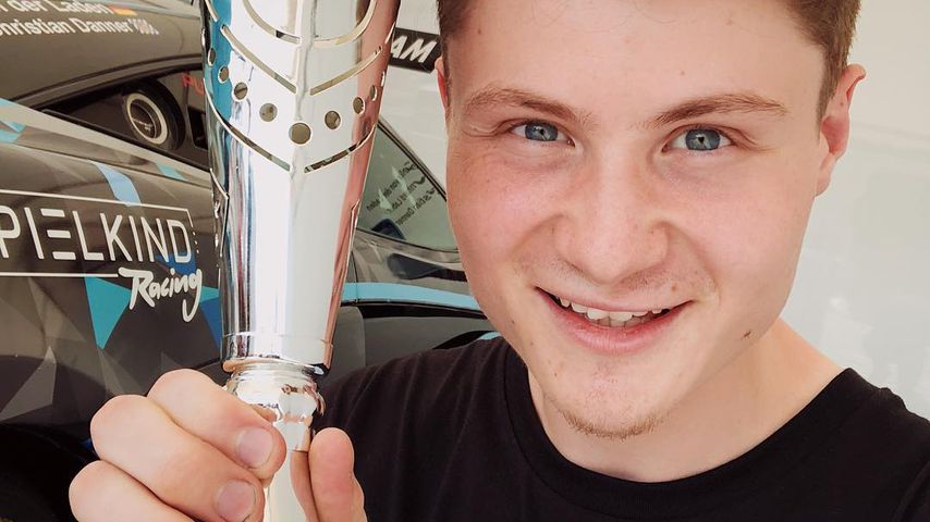 Firma schuldet YouTuber Felix von der Laden 100.000 Euro!