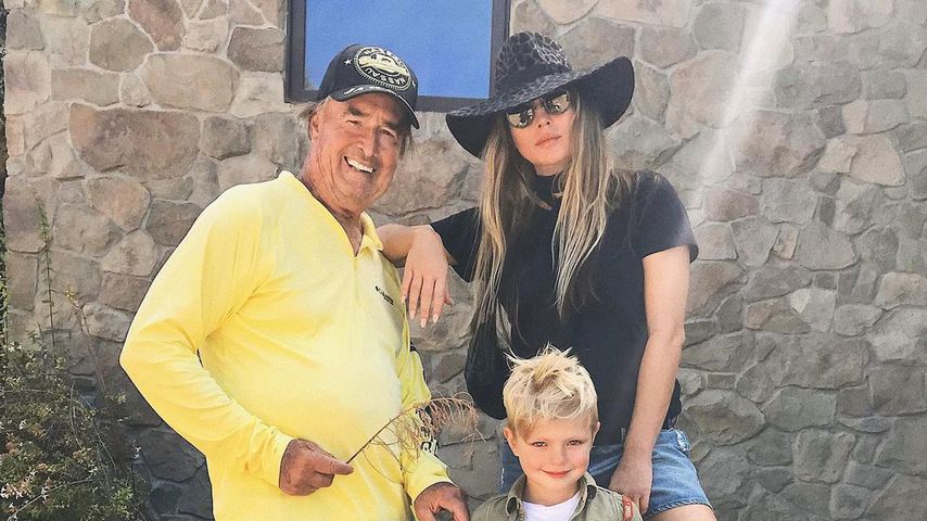 Fergie (r.) mit ihrem Vater Pat und ihrem Sohn Axl