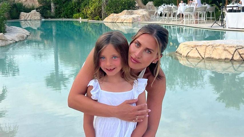Reality-TV-Bekanntheit Ferne McCann und ihre Tochter Sunday