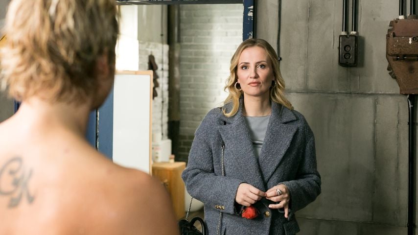Finn (Christopher Kohn) und Isabelle (Ania Niedieck) in "Alles was zählt"