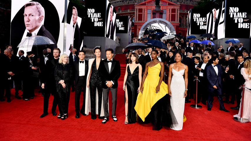 Finneas, Billie Eilish, Phoebe Waller-Bridge, Cary Joji Fukunage und der "James Bond"-Cast