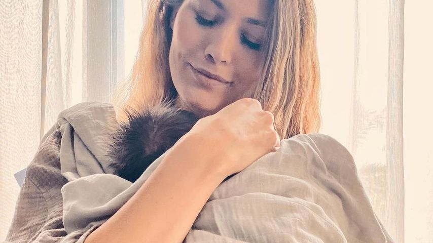 Beidseitiger Leistenbruch: Fiona Erdmanns Baby braucht OP