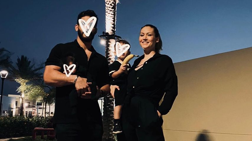 Fiona Erdmann mit ihrem Partner Moe und ihren beiden Kids