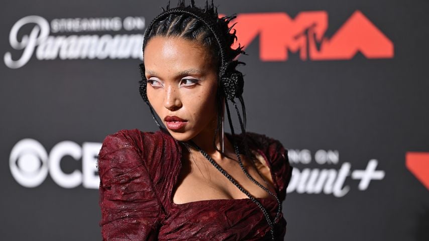 FKA Twigs fühlt sich nach Shia-LaBeouf-Klage weiter unsicher
