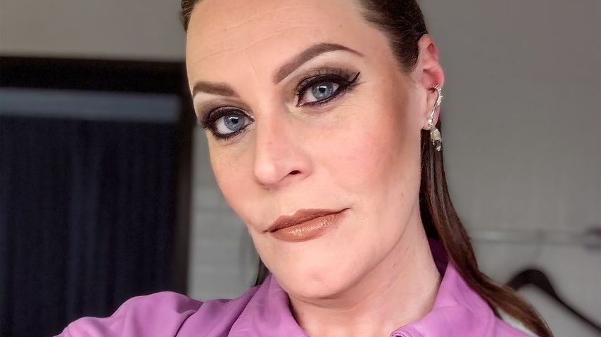 Erschöpft nach Show: Schwangere Floor Jansen bricht zusammen
