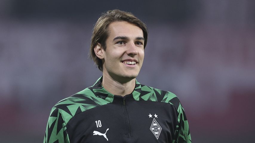 Florian Neuhaus, Fußballer
