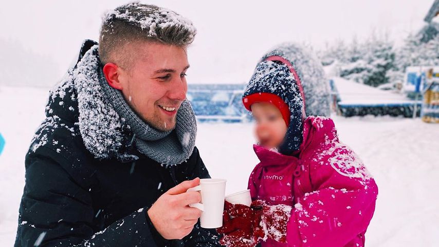 Florian Thiele mit Julia Schulzes Tochter Mila