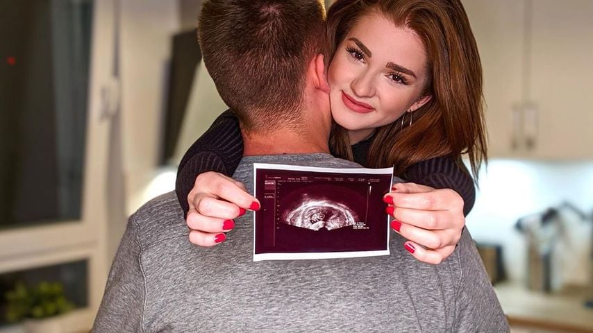 Florian Thiele und Julia Schulze mit UItraschallbild